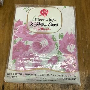 ⭐️Kleenwink vintage pillow cases. Pink Floral.